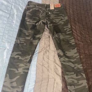 Levi’s Skinny Ankle